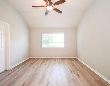 3111 Myrtle Ranch Drive - Photo Thumbnail 32