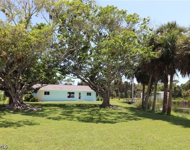 5332 Myrtle Lane - Photo Thumbnail 2