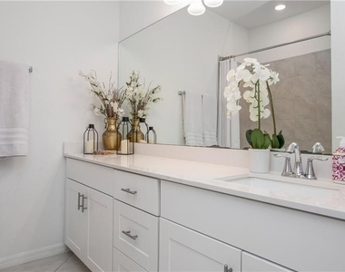 2792 Blossom Way - Photo Thumbnail 14