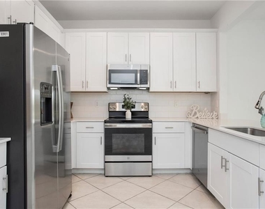 2792 Blossom Way - Photo Thumbnail 22