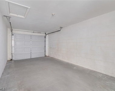 1320 Charleston Square Drive - Photo Thumbnail 32