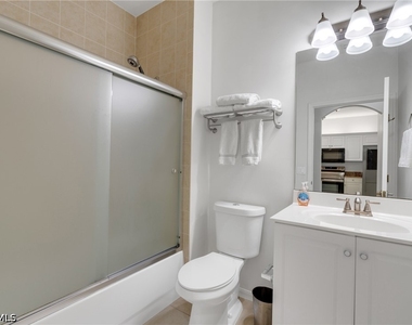 1320 Charleston Square Drive - Photo Thumbnail 23