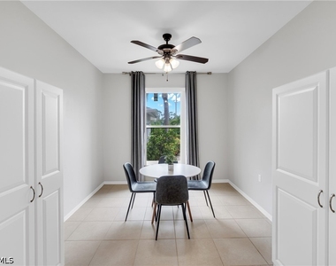 1320 Charleston Square Drive - Photo Thumbnail 11