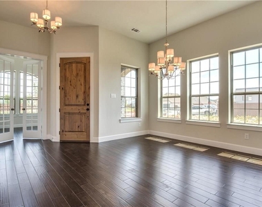 5508 Gypsum Drive - Photo Thumbnail 2