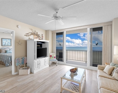140 Seaview Court - Photo Thumbnail 3