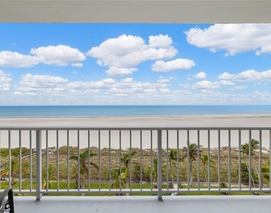 140 Seaview Court - Photo Thumbnail 16