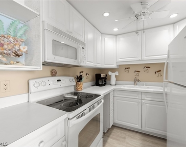 140 Seaview Court - Photo Thumbnail 6