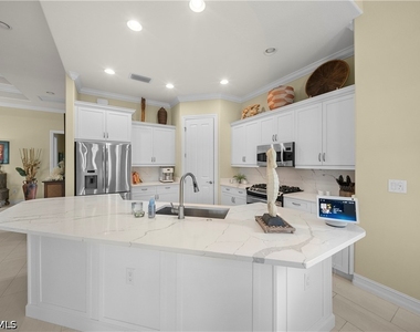 6315 Serano Way - Photo Thumbnail 3