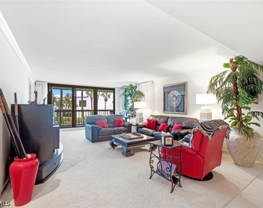 4551 Gulf Shore Boulevard N - Photo Thumbnail 3