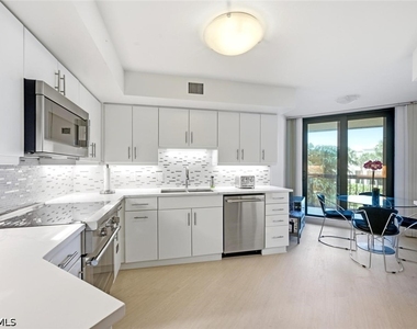 4551 Gulf Shore Boulevard N - Photo Thumbnail 12