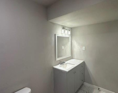 11927 Beechnut Street - Photo Thumbnail 6