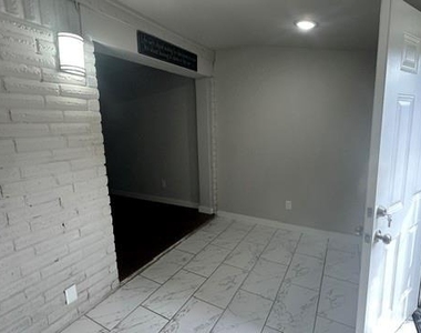 11927 Beechnut Street - Photo Thumbnail 17