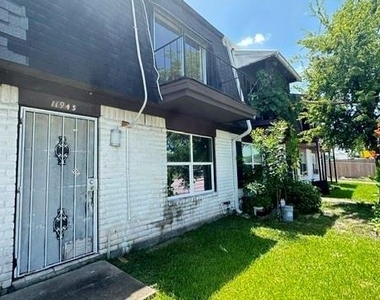 11943 Beechnut Street - Photo Thumbnail 12