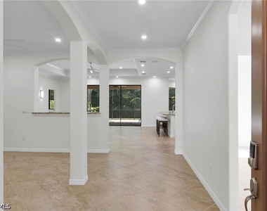 9357 Glenforest Drive - Photo Thumbnail 7