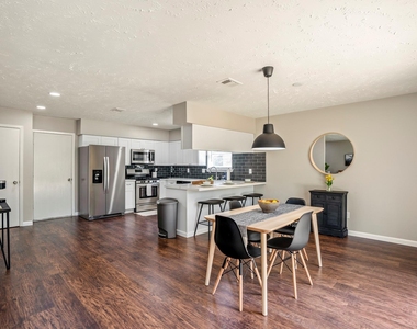93 S Waxberry Road - Photo Thumbnail 11