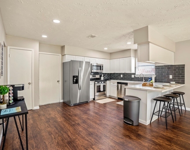 93 S Waxberry Road - Photo Thumbnail 12