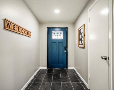 93 S Waxberry Road - Photo Thumbnail 6