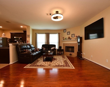 7110 Anaquitas Creek Court - Photo Thumbnail 7