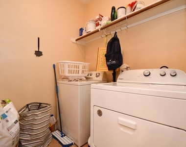 7110 Anaquitas Creek Court - Photo Thumbnail 19