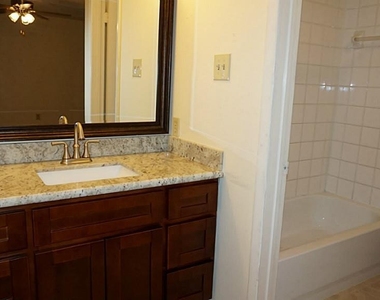 9217 Carousel Lane - Photo Thumbnail 21