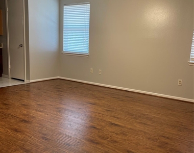 9217 Carousel Lane - Photo Thumbnail 19