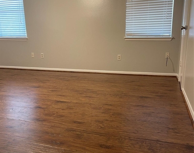 9217 Carousel Lane - Photo Thumbnail 20