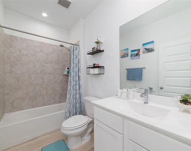 4211 Kircher Park Lane - Photo Thumbnail 7