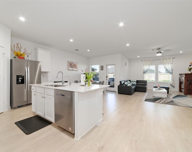 4211 Kircher Park Lane - Photo Thumbnail 12