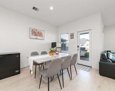 4211 Kircher Park Lane - Photo Thumbnail 13