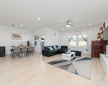 4211 Kircher Park Lane - Photo Thumbnail 15