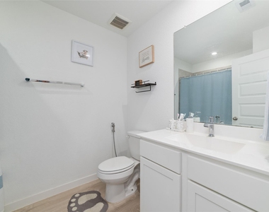 4211 Kircher Park Lane - Photo Thumbnail 25