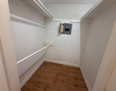 10075 Westpark Drive - Photo Thumbnail 12