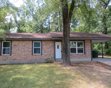 109 Laurie Lane - Photo Thumbnail 4
