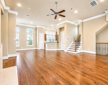 5826 Darling Street - Photo Thumbnail 21
