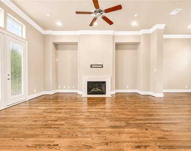 5826 Darling Street - Photo Thumbnail 23