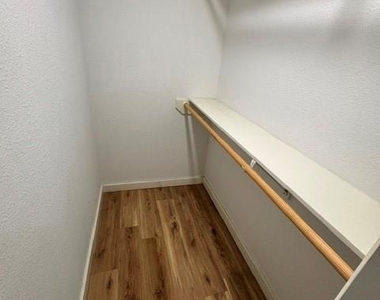 4406 Helen Street - Photo Thumbnail 10