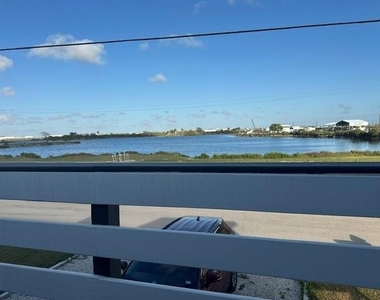 4406 Helen Street - Photo Thumbnail 4