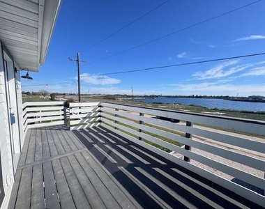 4406 Helen Street - Photo Thumbnail 2