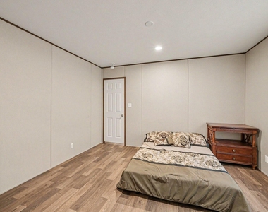 27115 Azalea Ct - Photo Thumbnail 9
