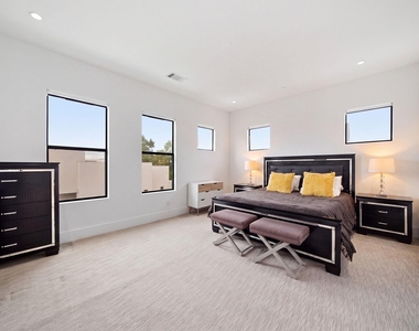 327 E 2nd Street - Photo Thumbnail 27
