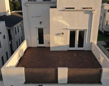 327 E 2nd Street - Photo Thumbnail 41