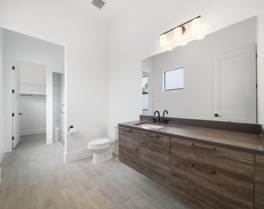 327 E 2nd Street - Photo Thumbnail 10