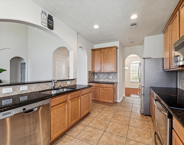 31 Quillwood Place - Photo Thumbnail 5