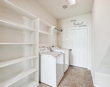 31 Quillwood Place - Photo Thumbnail 13