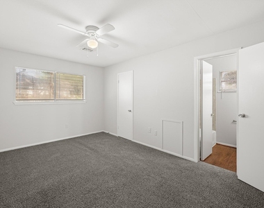 5411 Lorraine Drive - Photo Thumbnail 8