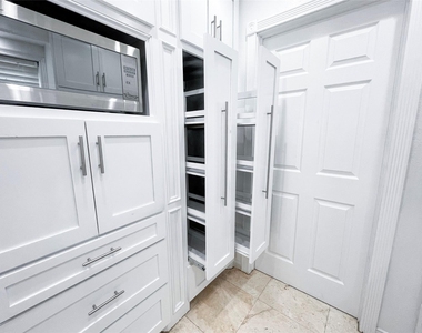 21603 Park Wind Court - Photo Thumbnail 11