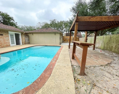 21603 Park Wind Court - Photo Thumbnail 36