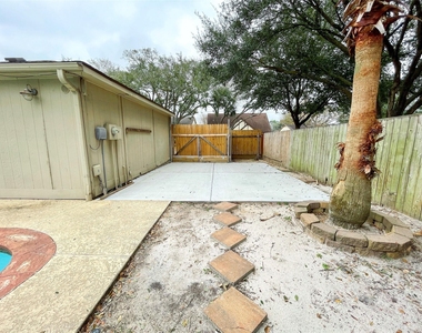 21603 Park Wind Court - Photo Thumbnail 37