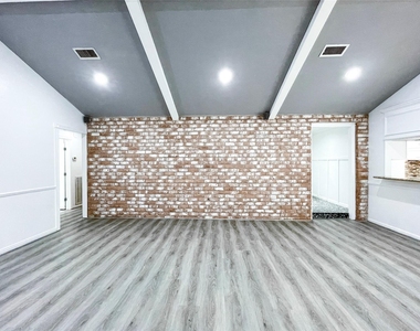 21603 Park Wind Court - Photo Thumbnail 13
