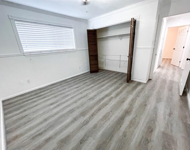 21603 Park Wind Court - Photo Thumbnail 15